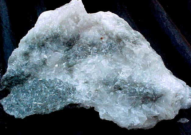 http://www.quartzcrystals.net/colemanitesp-10.jpg (807370 bytes)