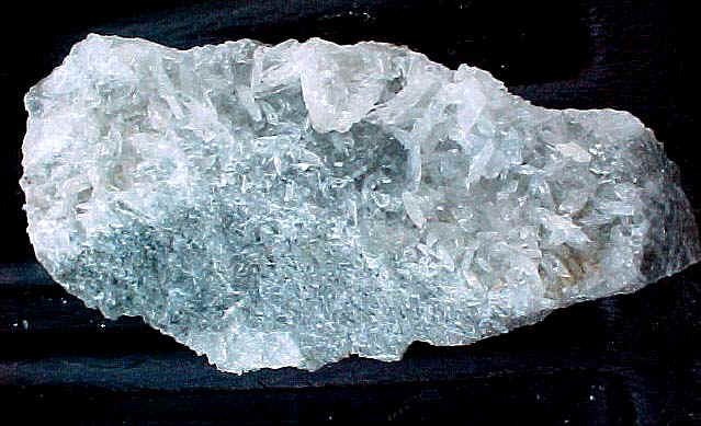 http://www.quartzcrystals.net/colemanitesp-17.jpg (807370 bytes)