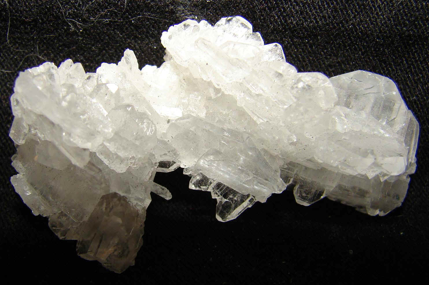 http://www.quartzcrystals.net/icexl-19.jpg (582341 bytes)