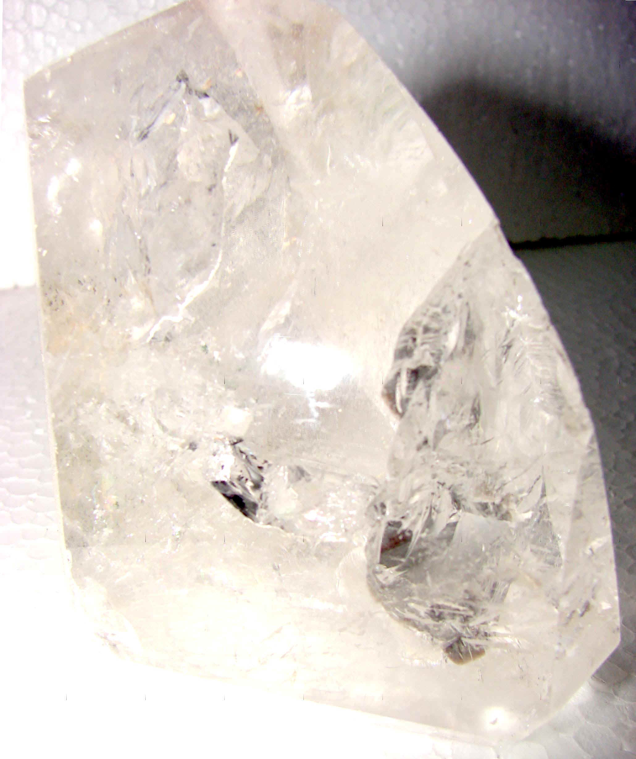 http://www.quartzcrystals.net/nuff-24.jpg (807370 bytes)