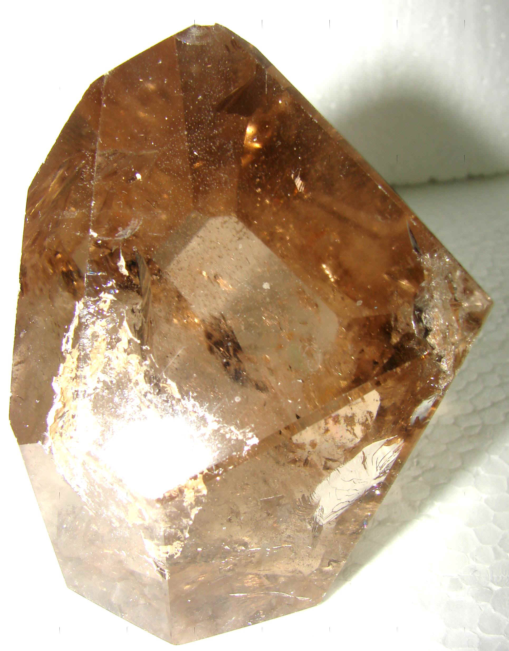 http://www.quartzcrystals.net/nuff-32.jpg (807370 bytes)