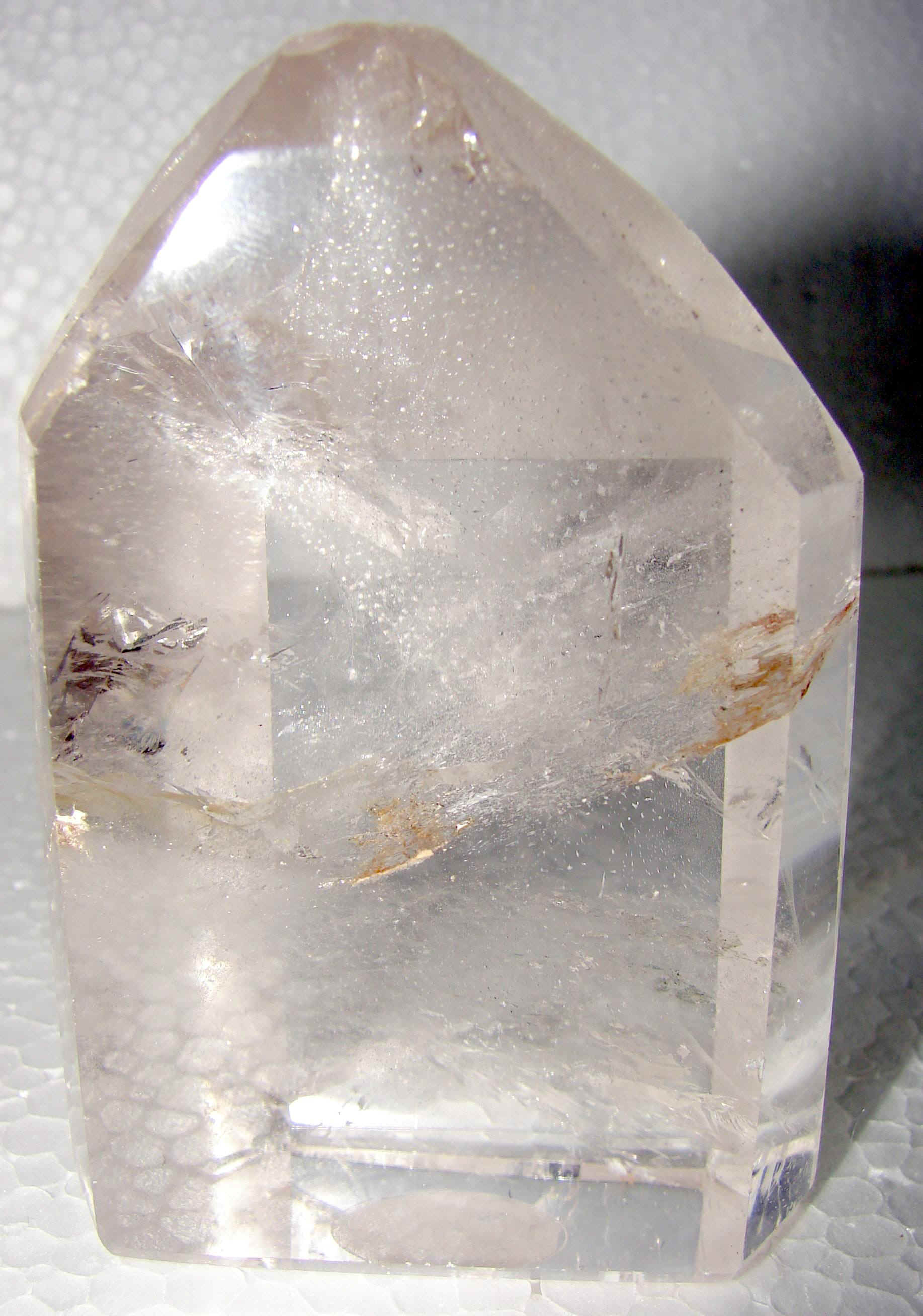 http://www.quartzcrystals.net/nusmok-25.jpg (807370 bytes)