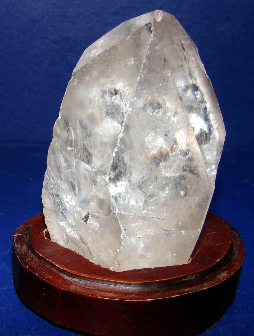 http://www.quartzcrystals.net/woodxl-5.jpg (582341 bytes)