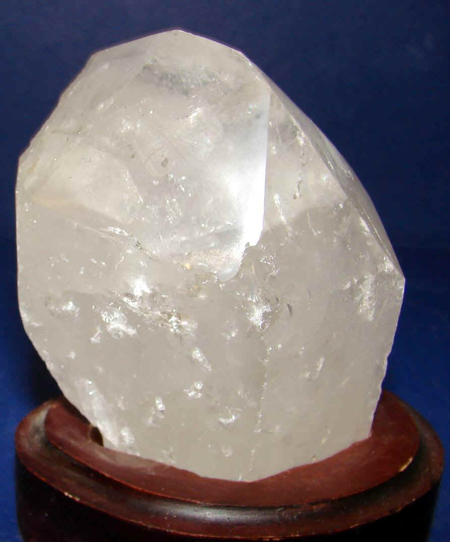 http://www.quartzcrystals.net/woodxl-9.jpg (582341 bytes)